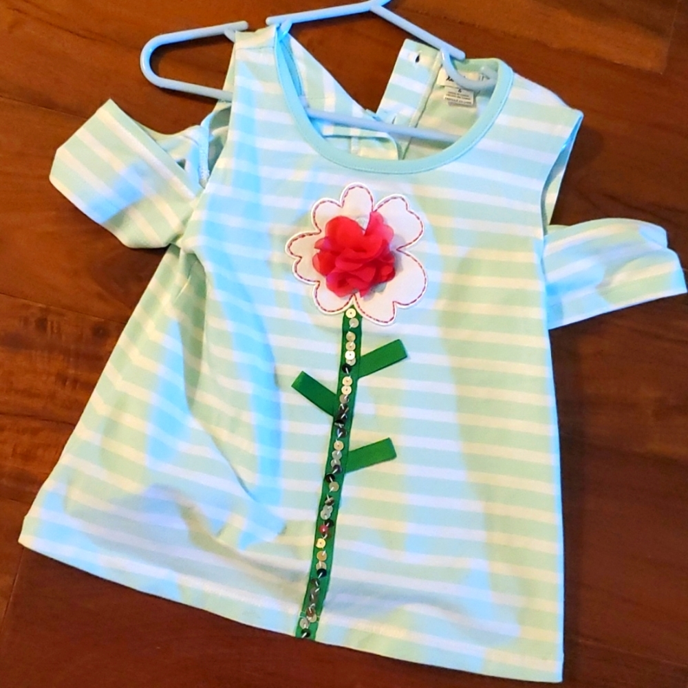 Cute flower top for girls